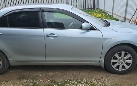 Toyota Camry, 2008 год, 700 000 рублей, 1 фотография