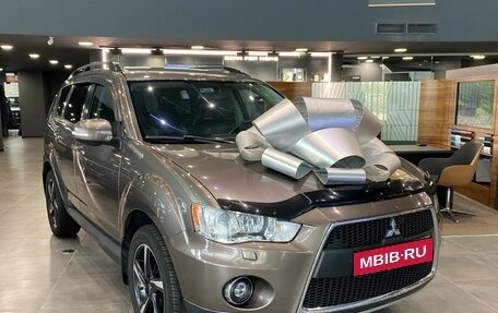 Mitsubishi Outlander III рестайлинг 3, 2011 год, 1 575 000 рублей, 1 фотография