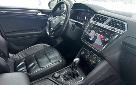Volkswagen Tiguan II, 2019 год, 2 950 000 рублей, 17 фотография