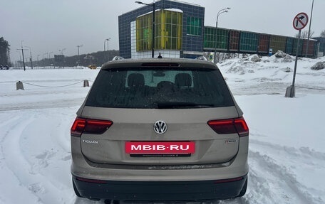 Volkswagen Tiguan II, 2019 год, 2 950 000 рублей, 6 фотография