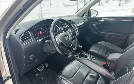 Volkswagen Tiguan II, 2019 год, 2 950 000 рублей, 16 фотография