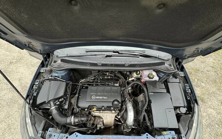 Opel Astra J, 2013 год, 880 000 рублей, 19 фотография
