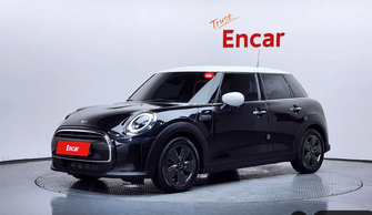 MINI Hatch F55/F56 рестайлинг, 2022 год, 1 880 000 рублей, 1 фотография