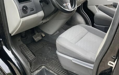 Volkswagen Caravelle T5, 2014 год, 1 900 000 рублей, 8 фотография
