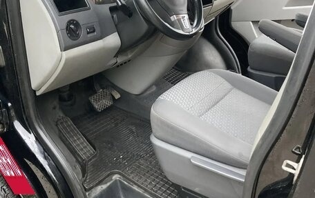 Volkswagen Caravelle T5, 2014 год, 1 900 000 рублей, 6 фотография