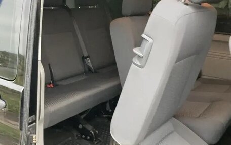 Volkswagen Caravelle T5, 2014 год, 1 900 000 рублей, 15 фотография