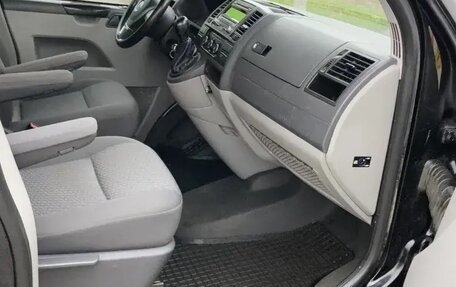 Volkswagen Caravelle T5, 2014 год, 1 900 000 рублей, 14 фотография