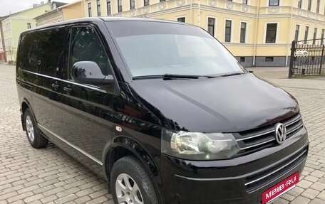 Volkswagen Caravelle T5, 2014 год, 1 900 000 рублей, 3 фотография
