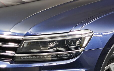 Volkswagen Tiguan II, 2017 год, 2 095 000 рублей, 10 фотография