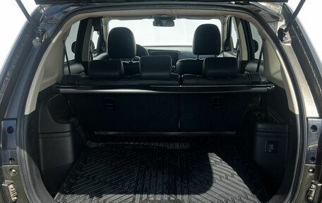 Mitsubishi Outlander III рестайлинг 3, 2021 год, 3 000 000 рублей, 13 фотография