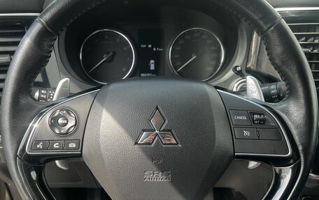 Mitsubishi Outlander III рестайлинг 3, 2021 год, 3 000 000 рублей, 17 фотография