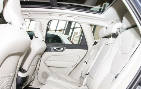 Volvo XC60 II, 2025 год, 8 900 000 рублей, 10 фотография