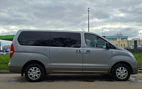 Hyundai H-1 II рестайлинг, 2014 год, 1 799 000 рублей, 1 фотография