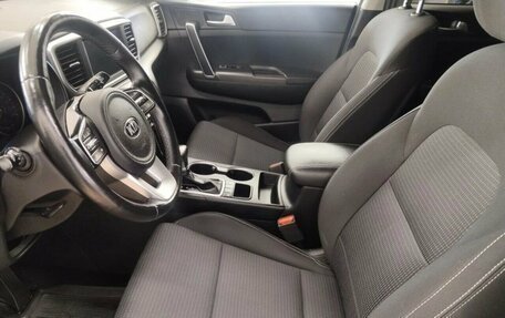 KIA Sportage IV рестайлинг, 2020 год, 2 464 000 рублей, 9 фотография