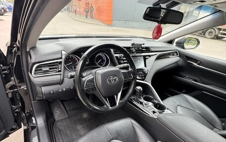 Toyota Camry, 2020 год, 2 850 000 рублей, 2 фотография