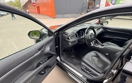 Toyota Camry, 2020 год, 2 850 000 рублей, 4 фотография