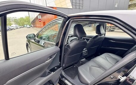Toyota Camry, 2020 год, 2 850 000 рублей, 5 фотография