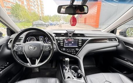 Toyota Camry, 2020 год, 2 850 000 рублей, 8 фотография
