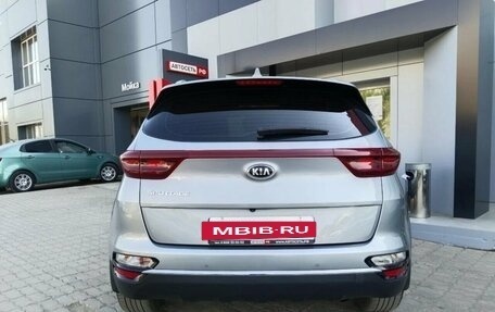KIA Sportage IV рестайлинг, 2020 год, 2 464 000 рублей, 17 фотография