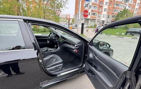 Toyota Camry, 2020 год, 2 850 000 рублей, 10 фотография