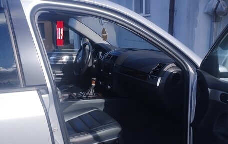 Volkswagen Touareg III, 2004 год, 839 000 рублей, 8 фотография