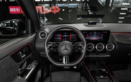 Mercedes-Benz GLA, 2024 год, 6 500 000 рублей, 12 фотография