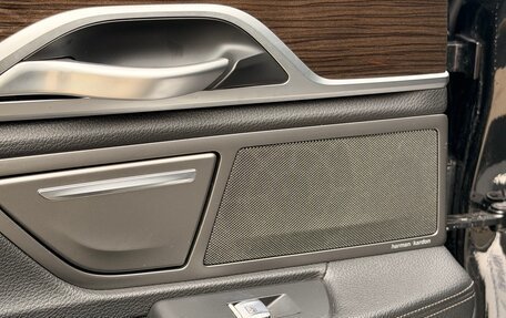 BMW 7 серия, 2019 год, 4 000 000 рублей, 10 фотография