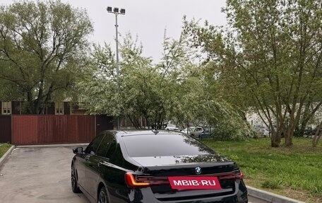 BMW 7 серия, 2019 год, 4 000 000 рублей, 12 фотография