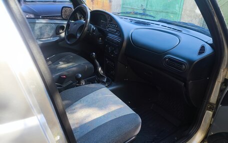Chevrolet Niva I рестайлинг, 2003 год, 350 000 рублей, 7 фотография