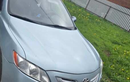 Toyota Camry, 2008 год, 700 000 рублей, 2 фотография