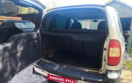 Chevrolet Niva I рестайлинг, 2003 год, 350 000 рублей, 9 фотография