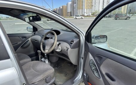 Toyota Platz, 2000 год, 245 000 рублей, 9 фотография