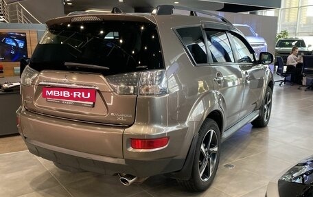 Mitsubishi Outlander III рестайлинг 3, 2011 год, 1 575 000 рублей, 7 фотография