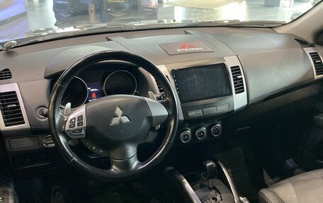 Mitsubishi Outlander III рестайлинг 3, 2011 год, 1 575 000 рублей, 23 фотография