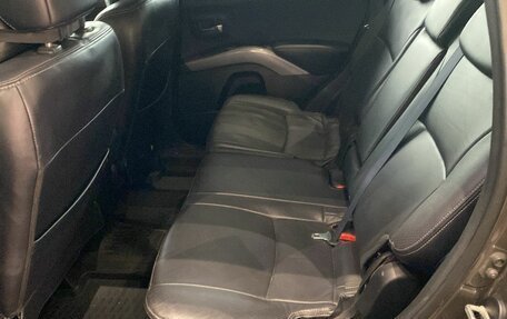 Mitsubishi Outlander III рестайлинг 3, 2011 год, 1 575 000 рублей, 22 фотография