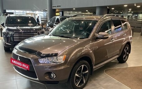 Mitsubishi Outlander III рестайлинг 3, 2011 год, 1 575 000 рублей, 3 фотография