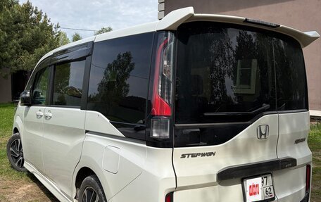 Honda Stepwgn IV, 2017 год, 2 200 000 рублей, 4 фотография