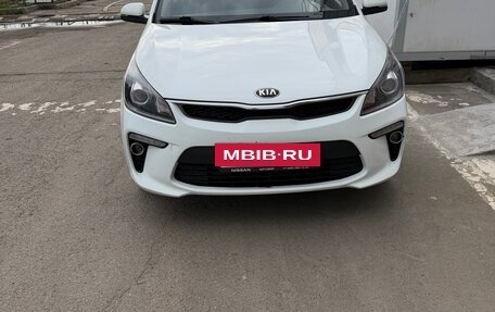 KIA Rio IV, 2017 год, 1 420 000 рублей, 2 фотография