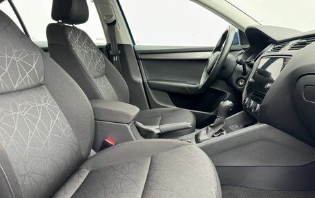 Skoda Octavia, 2019 год, 1 850 000 рублей, 10 фотография