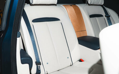 Rolls-Royce Cullinan, 2019 год, 29 990 000 рублей, 7 фотография