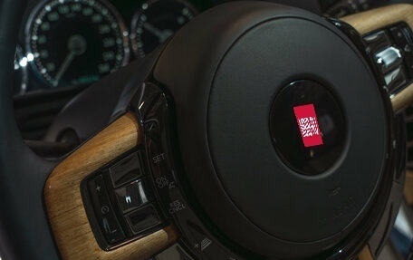 Rolls-Royce Cullinan, 2019 год, 29 990 000 рублей, 16 фотография