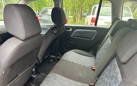 Ford Fusion I, 2005 год, 300 000 рублей, 6 фотография