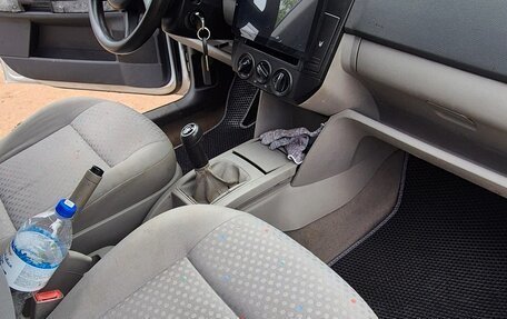 Volkswagen Polo IV рестайлинг, 2002 год, 230 000 рублей, 18 фотография