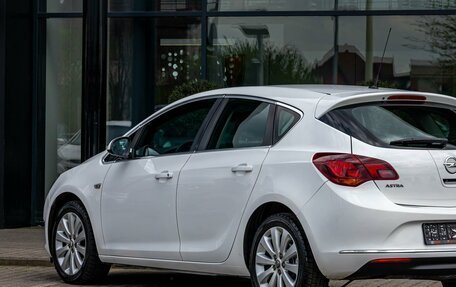 Opel Astra J, 2014 год, 895 000 рублей, 9 фотография