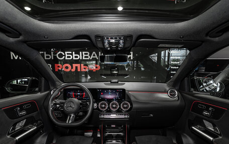 Mercedes-Benz GLA, 2024 год, 6 500 000 рублей, 11 фотография