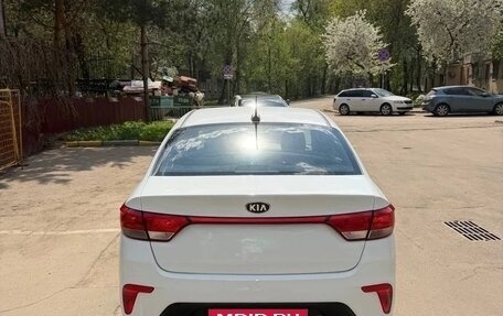 KIA Rio IV, 2018 год, 819 999 рублей, 1 фотография