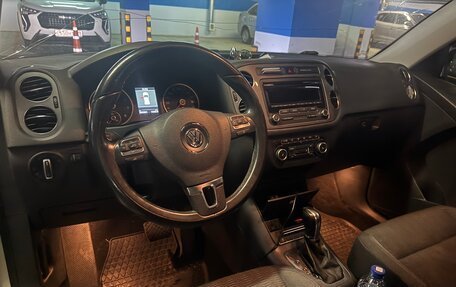 Volkswagen Tiguan I, 2011 год, 830 000 рублей, 5 фотография
