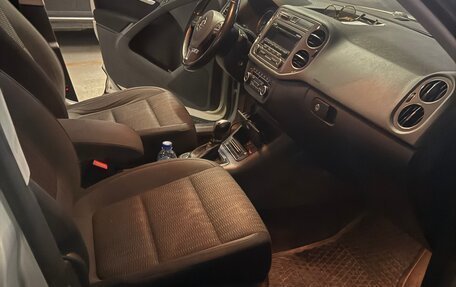 Volkswagen Tiguan I, 2011 год, 830 000 рублей, 6 фотография