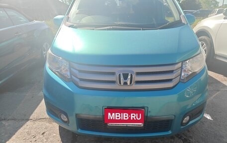 Honda Freed I, 2010 год, 900 000 рублей, 8 фотография