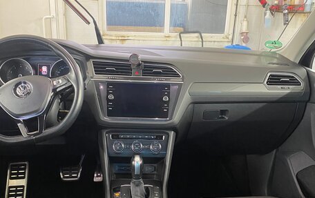 Volkswagen Tiguan II, 2019 год, 2 700 000 рублей, 9 фотография